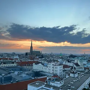 Center With 360° Rooftop Vídeň