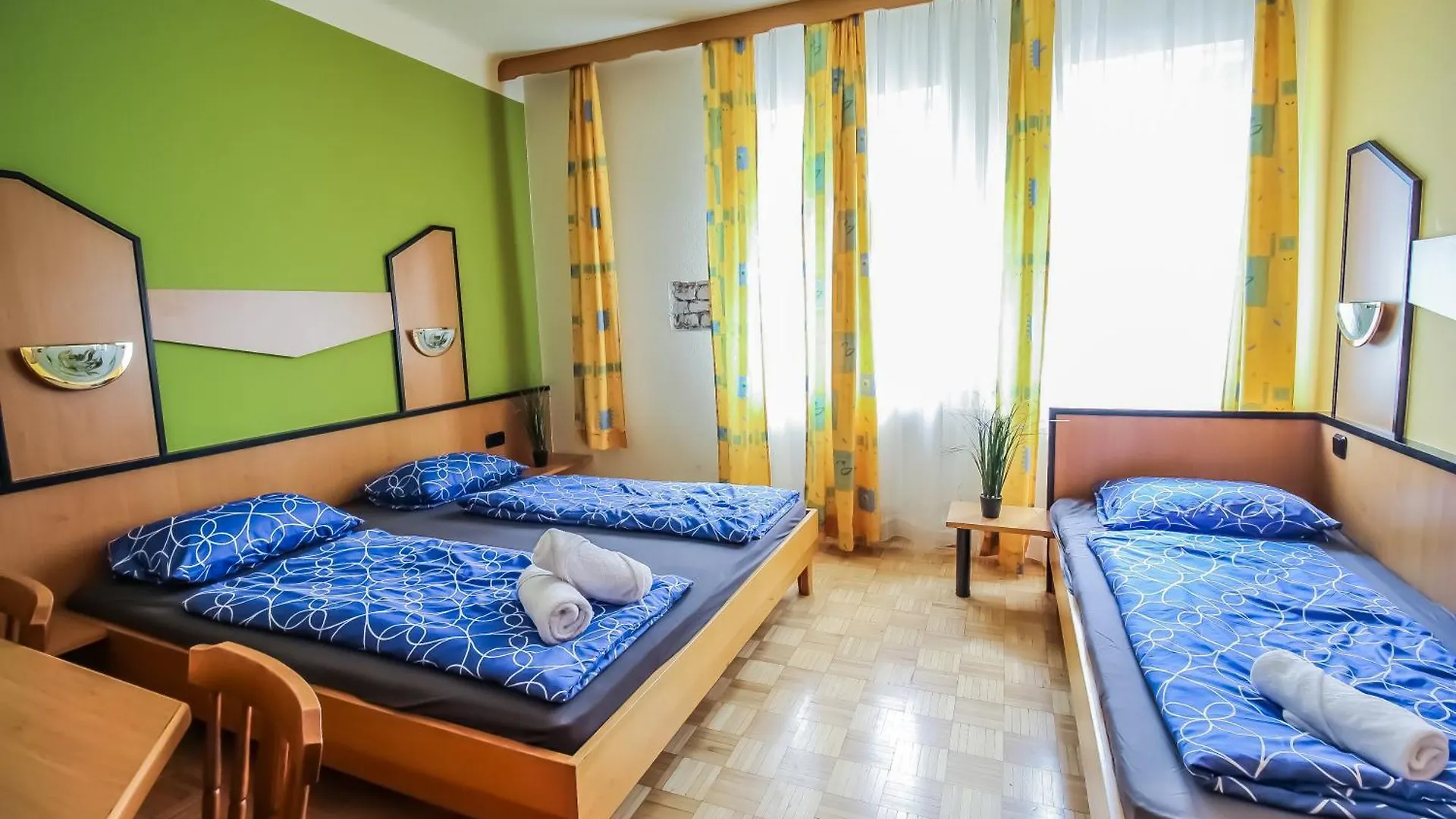 Cozy Rooms - U3 Hutteldorferstrasse Viena 0*,  Austria