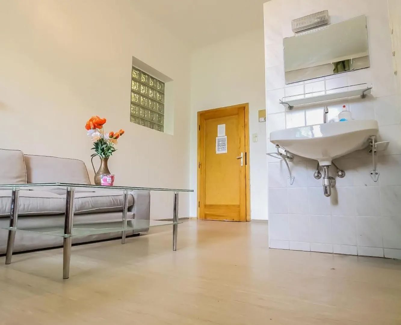 Gazde/Camere de închiriat Cozy Rooms - U3 Hutteldorferstrasse Viena Austria