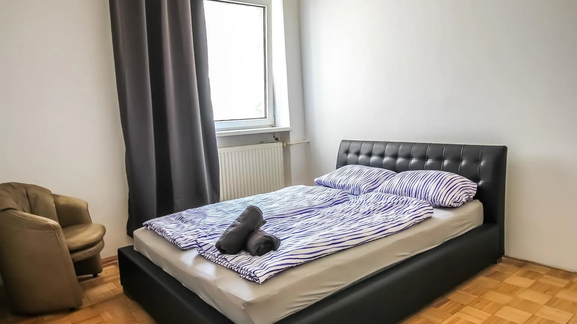 Gazde/Camere de închiriat Cozy Rooms - U3 Hutteldorferstrasse Viena