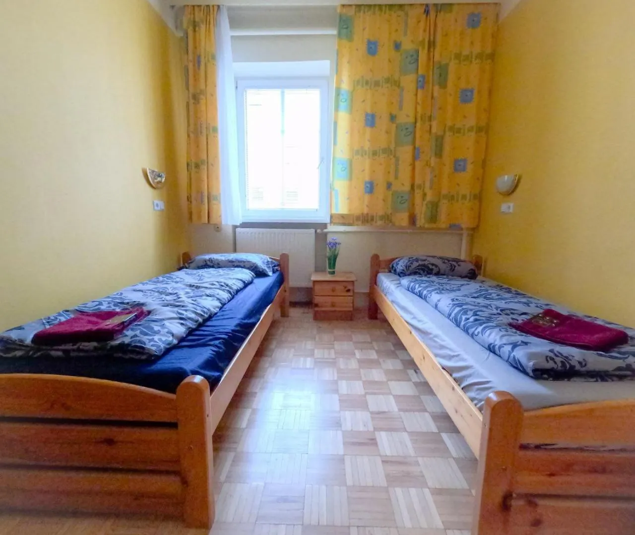 Homestay Cozy Rooms - U3 Hutteldorferstrasse Vienna Austria