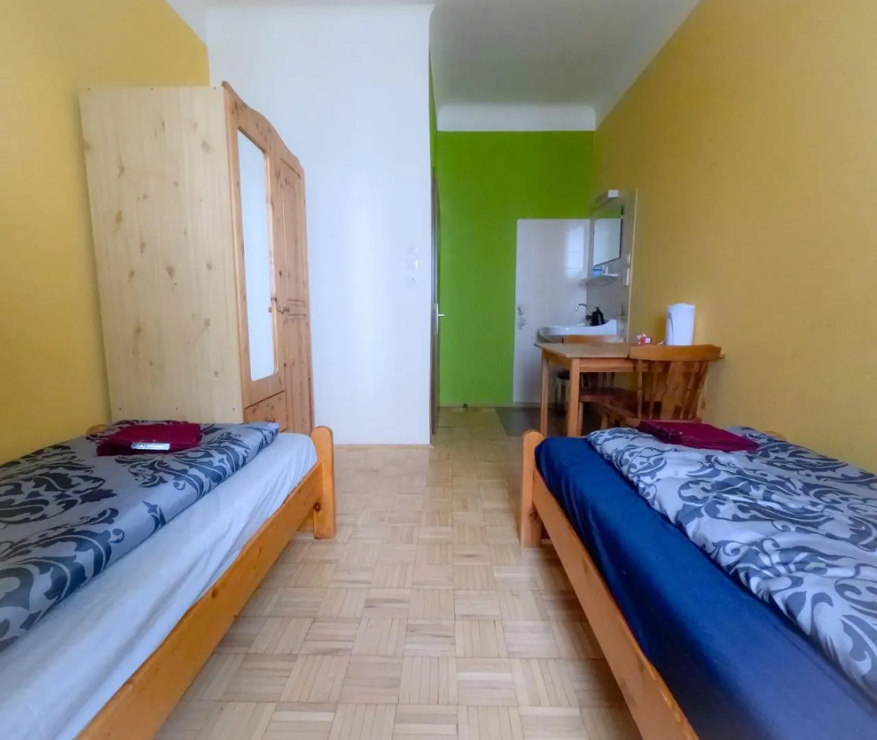 Cozy Rooms - U3 Hutteldorferstrasse Vienna