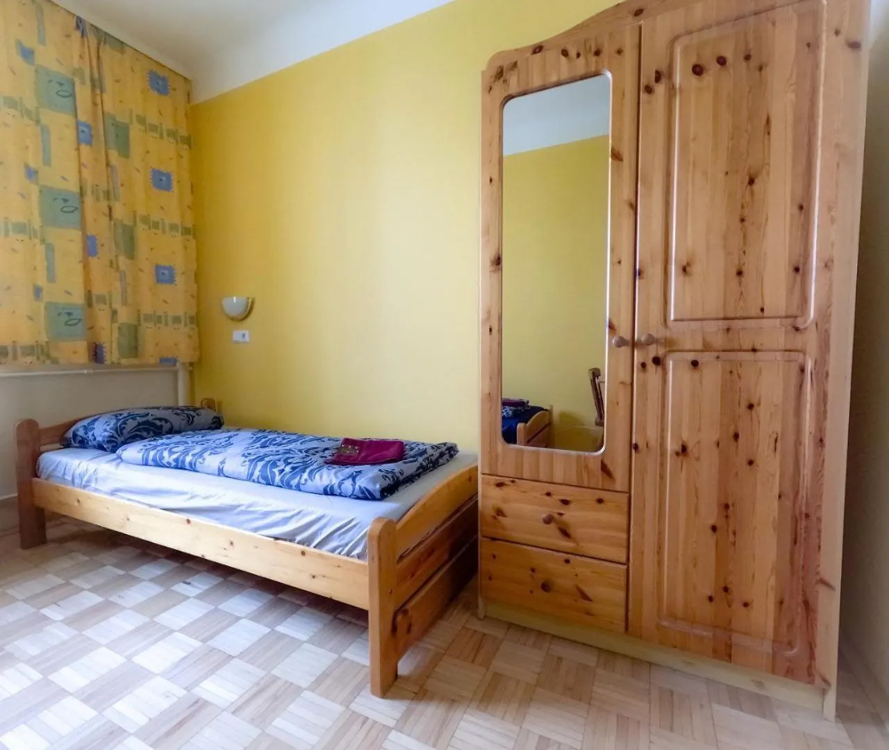 Cozy Rooms - U3 Hutteldorferstrasse Vienna