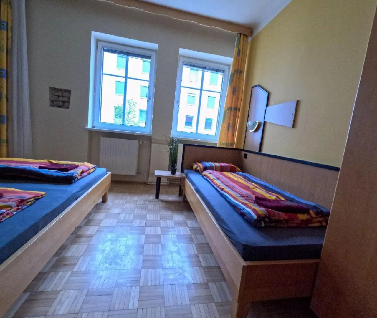 Cozy Rooms - U3 Hutteldorferstrasse Vienna Homestay