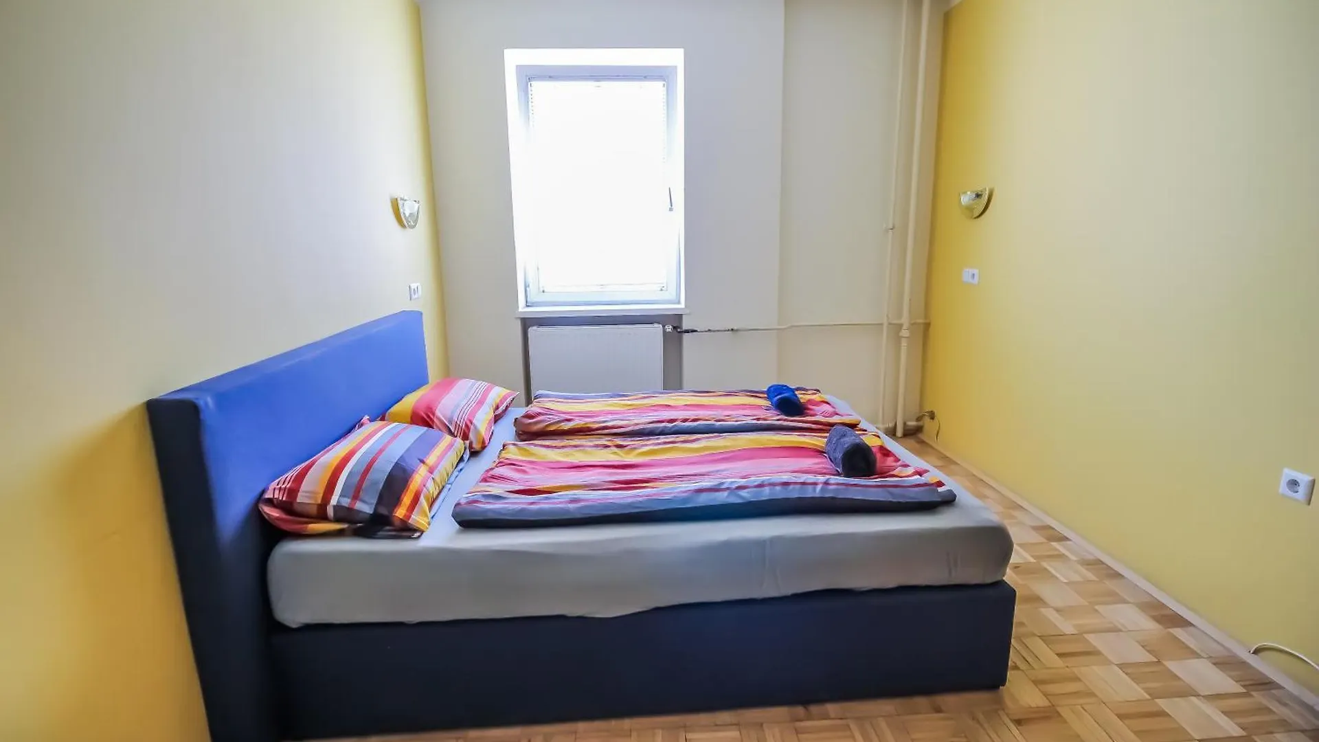 Cozy Rooms - U3 Hutteldorferstrasse Vienna Homestay