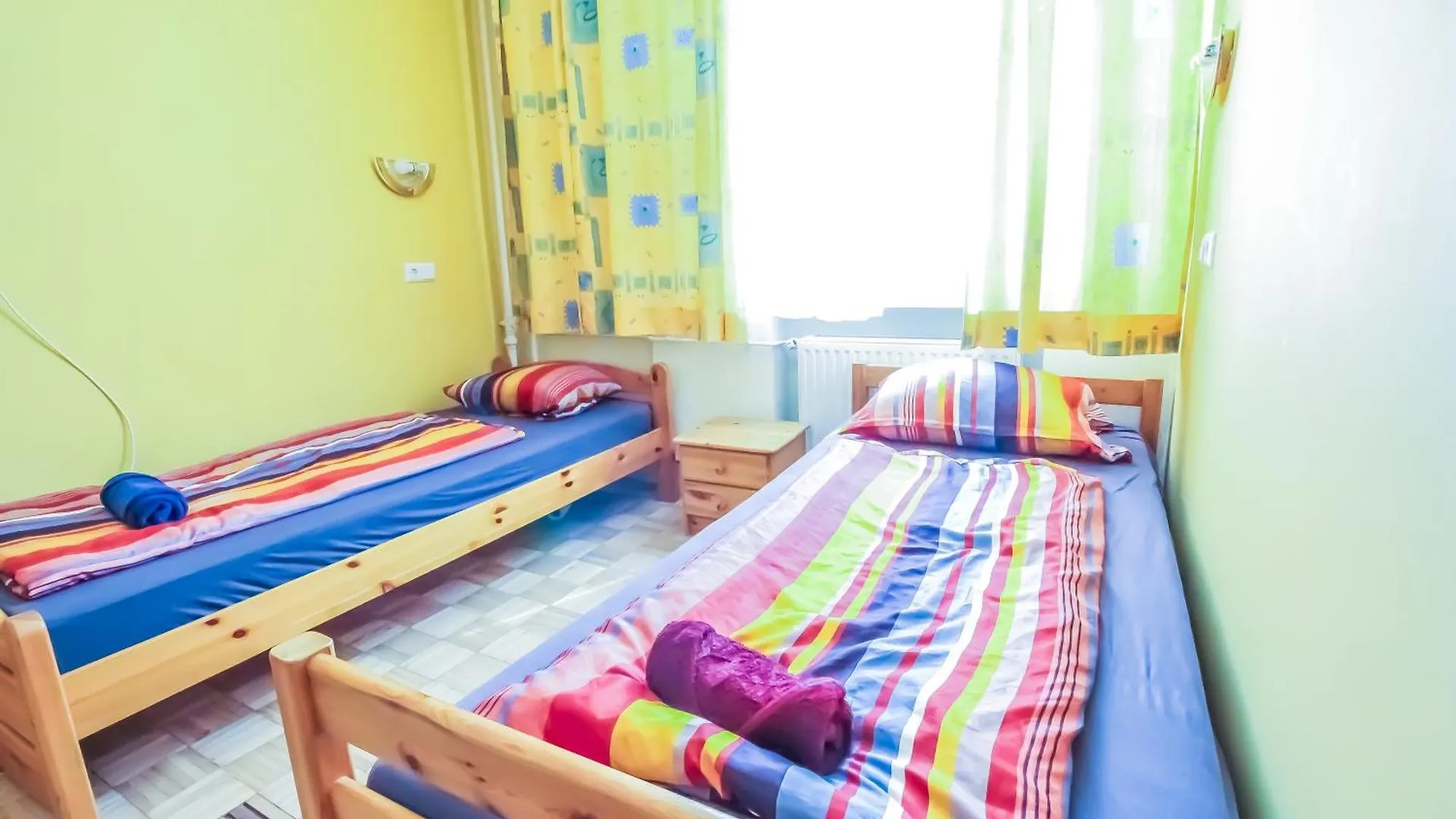 Homestay Cozy Rooms - U3 Hutteldorferstrasse Vienna
