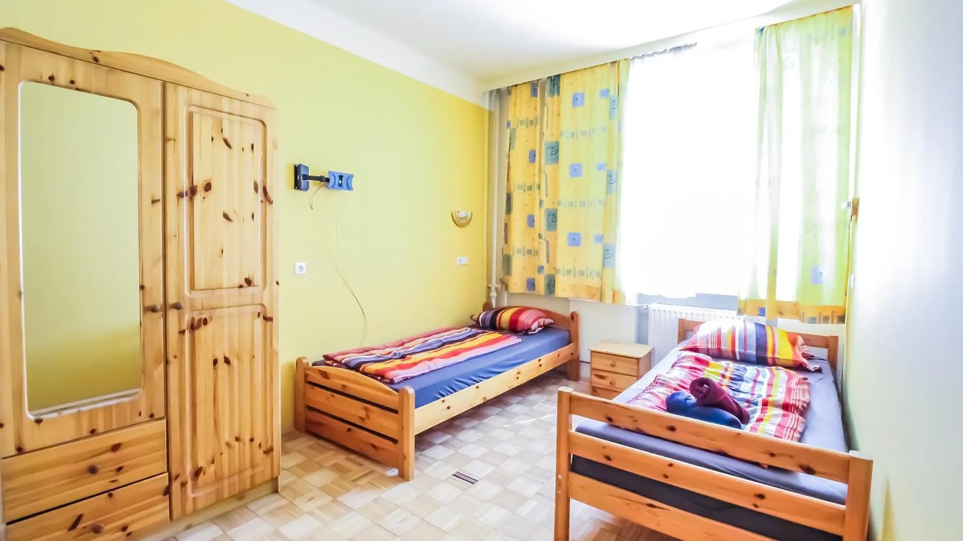 Cozy Rooms - U3 Hutteldorferstrasse Vienna 0*,  Austria