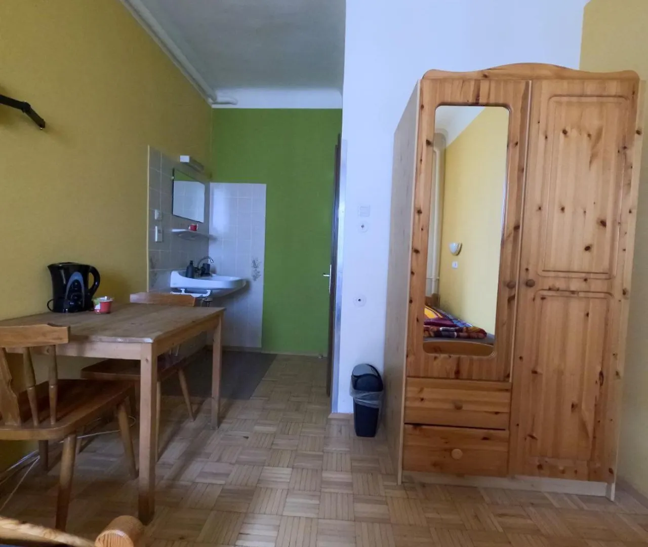 Cozy Rooms - U3 Hutteldorferstrasse Vienna