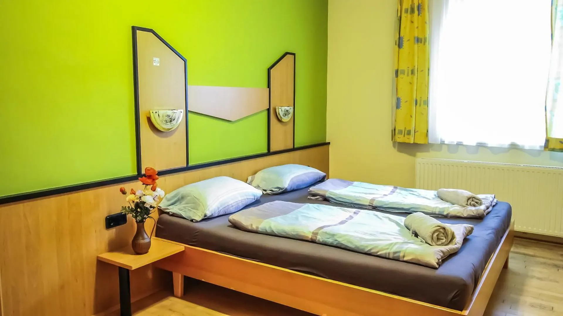 Cozy Rooms - U3 Hutteldorferstrasse Vienna Austria