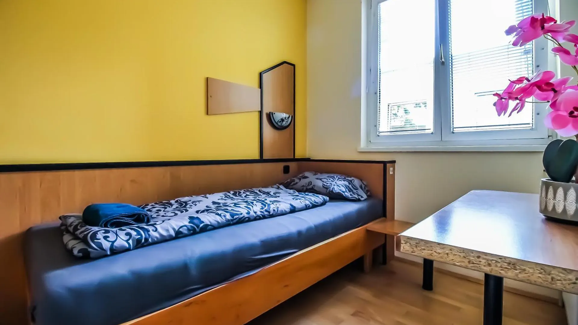 Homestay Cozy Rooms - U3 Hutteldorferstrasse Vienna