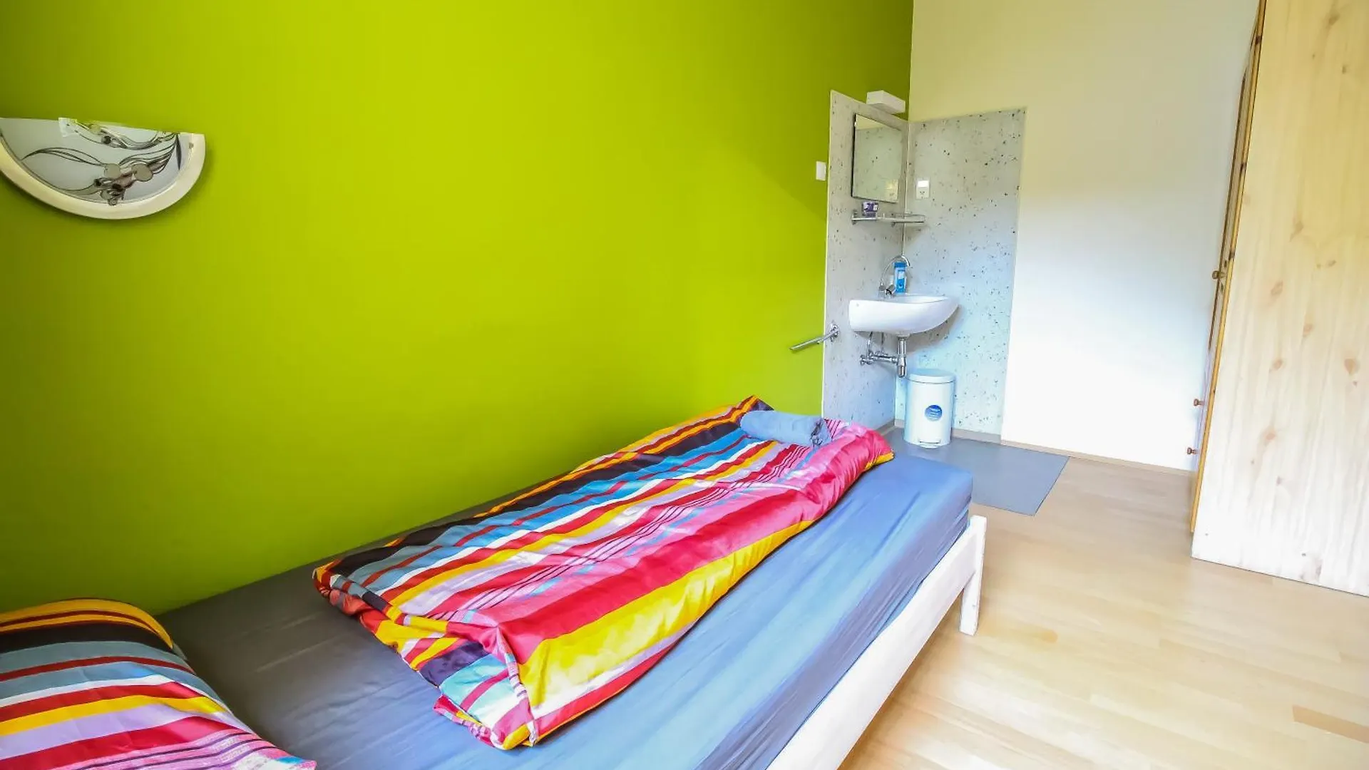 Cozy Rooms - U3 Hutteldorferstrasse Vienna